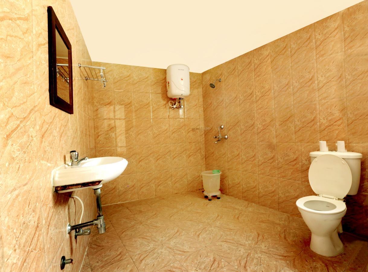 Hotel Kunwar Residency à Rishīkesh Extérieur photo